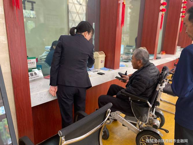 康宁急用钱搜寻医保提现中介联系方式？先看清合规提取的3个真相